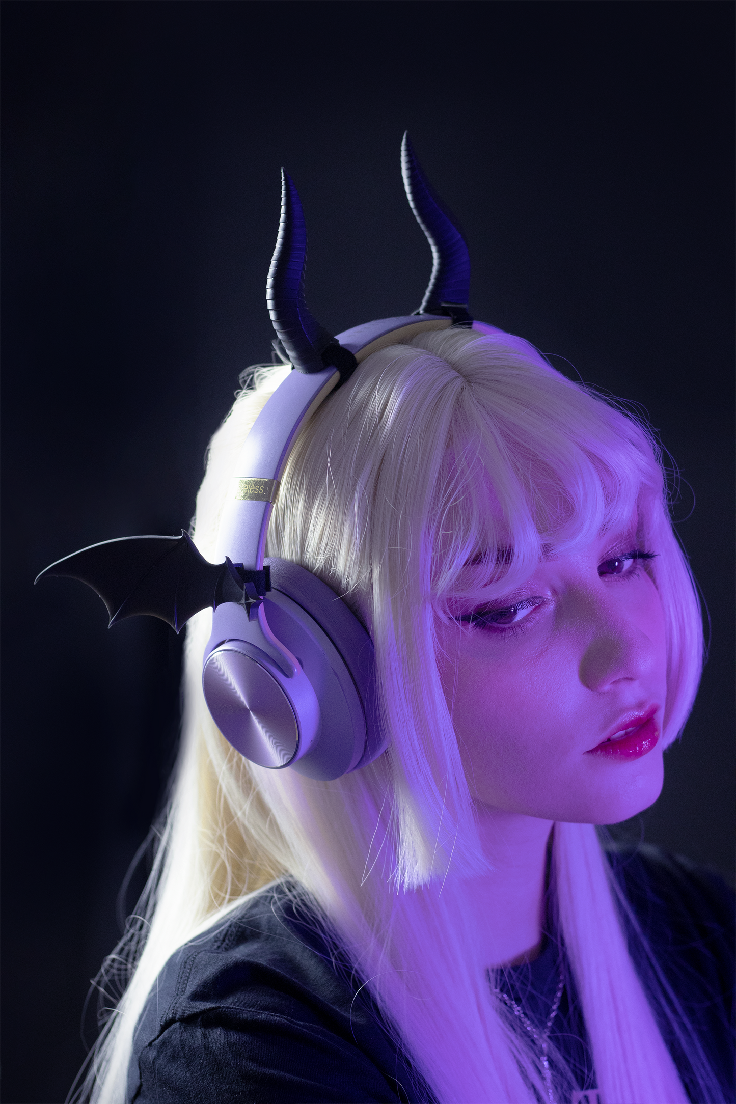 Devil Horns
